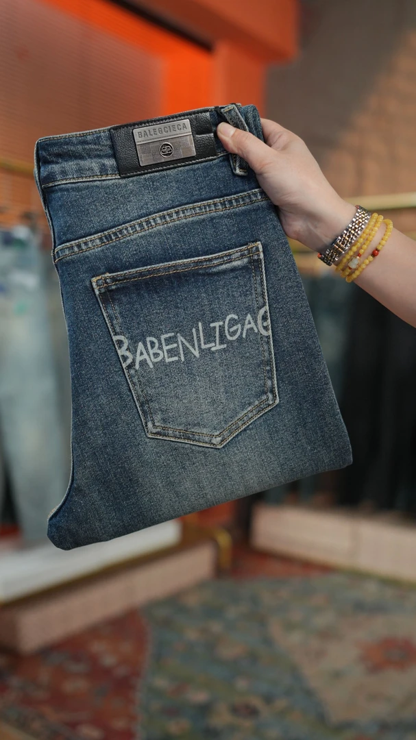 秋冬款深蓝字母烧花潮流高端直筒裤男士轻奢直筒裤男士牛仔裤新款