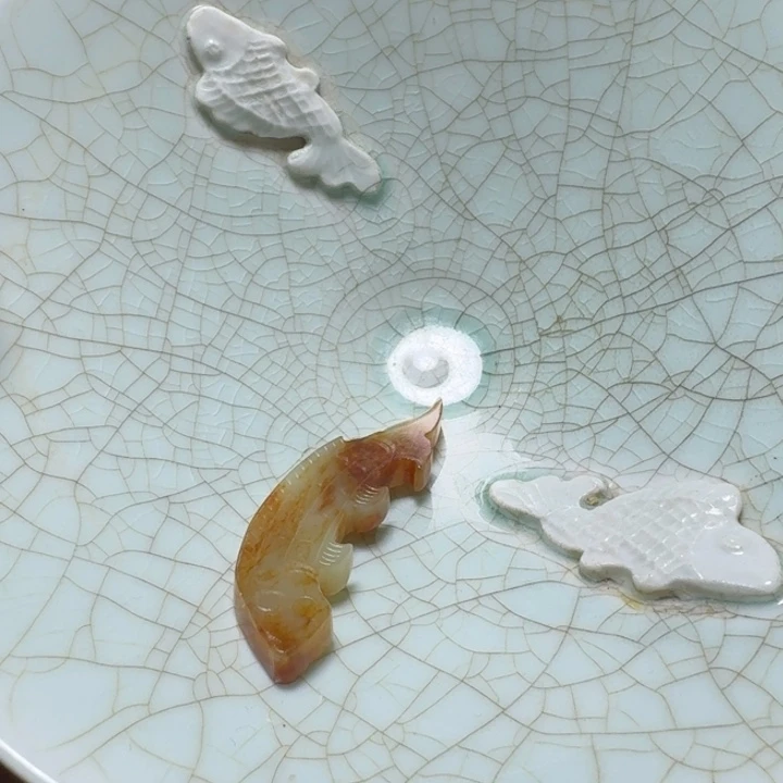 钟***铎瓷片双鱼青瓷开片大碗