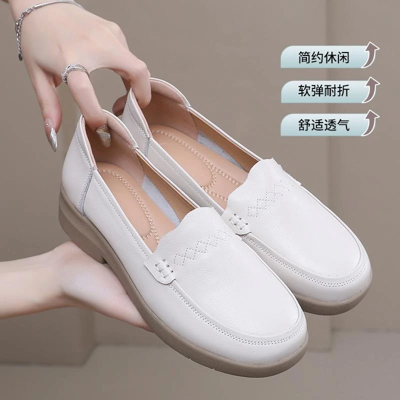 专柜软底妈妈鞋2025春季平跟舒适一脚蹬女鞋头层牛皮中老年圆头单