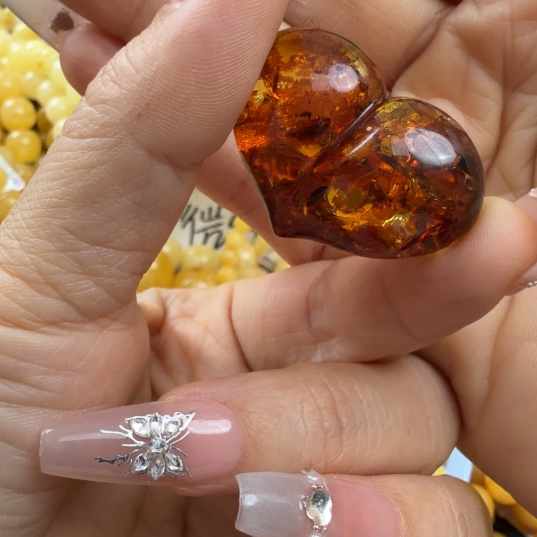 琥珀未镶嵌珠宝奇石