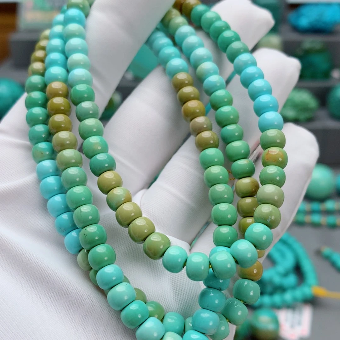 绿松石颈饰未镶嵌