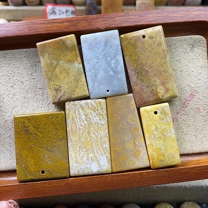 优***优查罗石未镶嵌颈饰