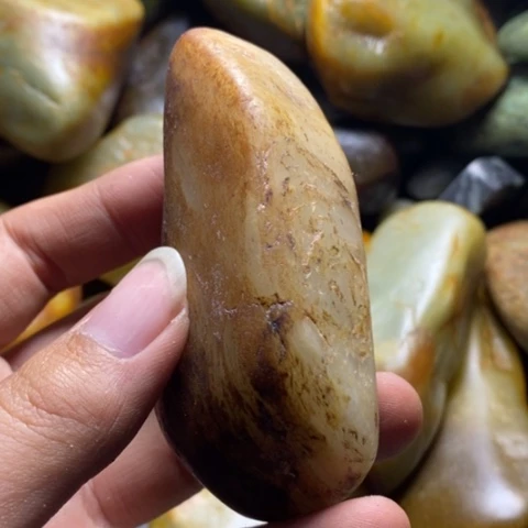 未镶嵌和田玉（糖玉）挂件