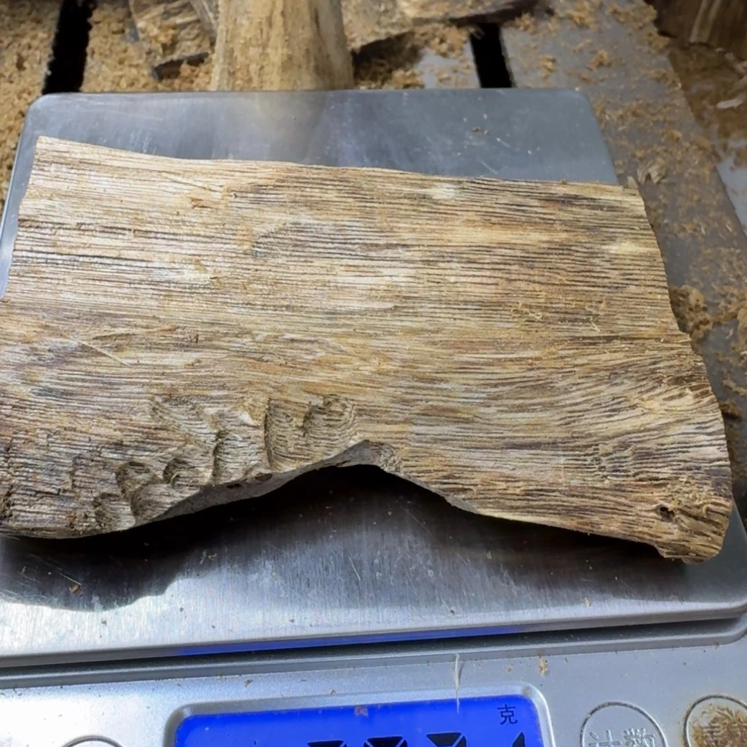 沉香沉香碎屑块料