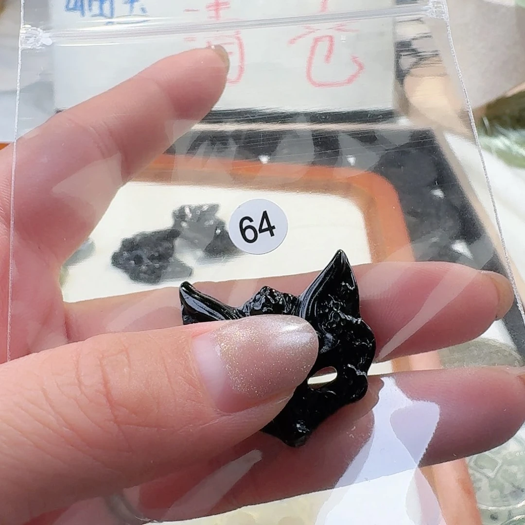 蛇纹石玉颈饰合金精美礼品