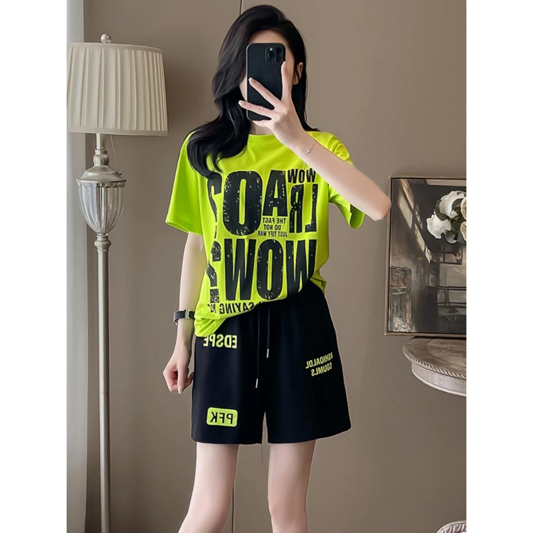 潮牌时尚休闲运动套装女夏季新款炸街绿色短袖T恤黑色短裤两件套