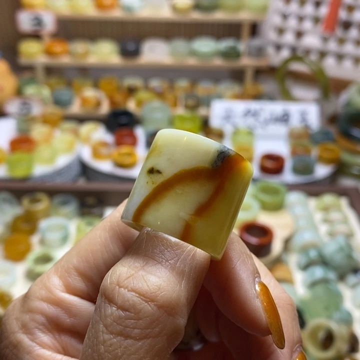 青***.岫玉未镶嵌戒圈岫玉精品指环