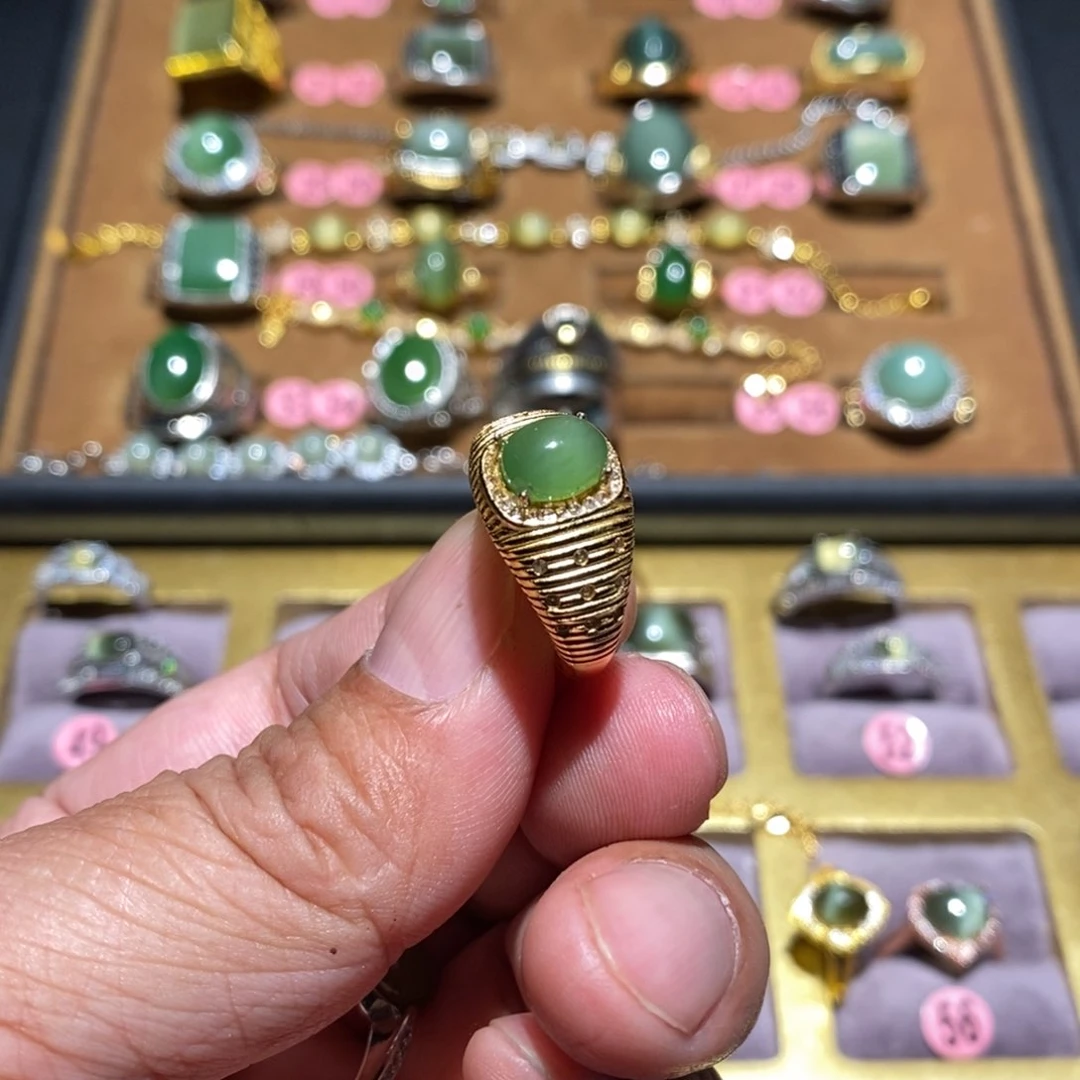 和田玉（碧玉）戒指未镶嵌