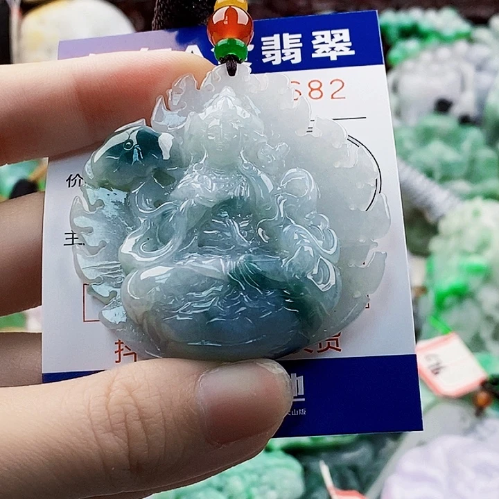 君***陌吊坠(不含链)未镶嵌翡翠