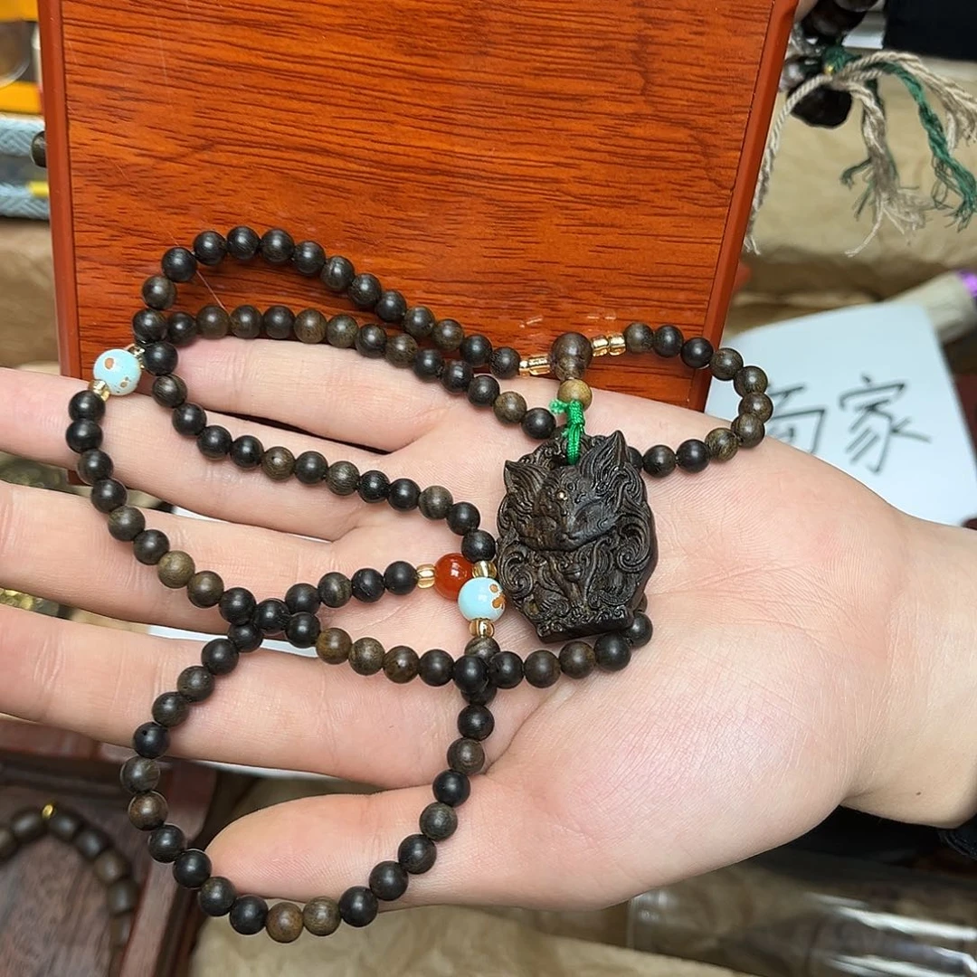 大叶紫檀（黑酸枝木类）