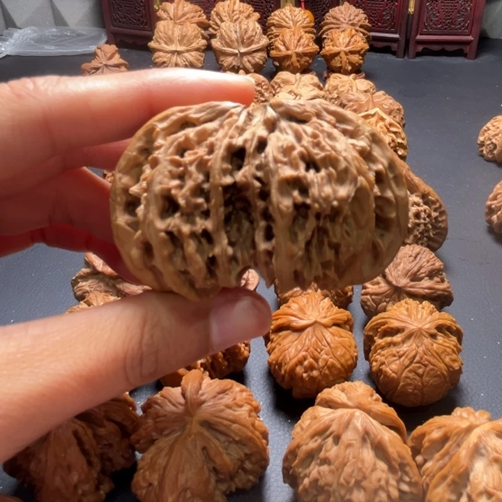 醉****Z白狮子四棱连体59尺寸单只核桃哈哈哈哈哈