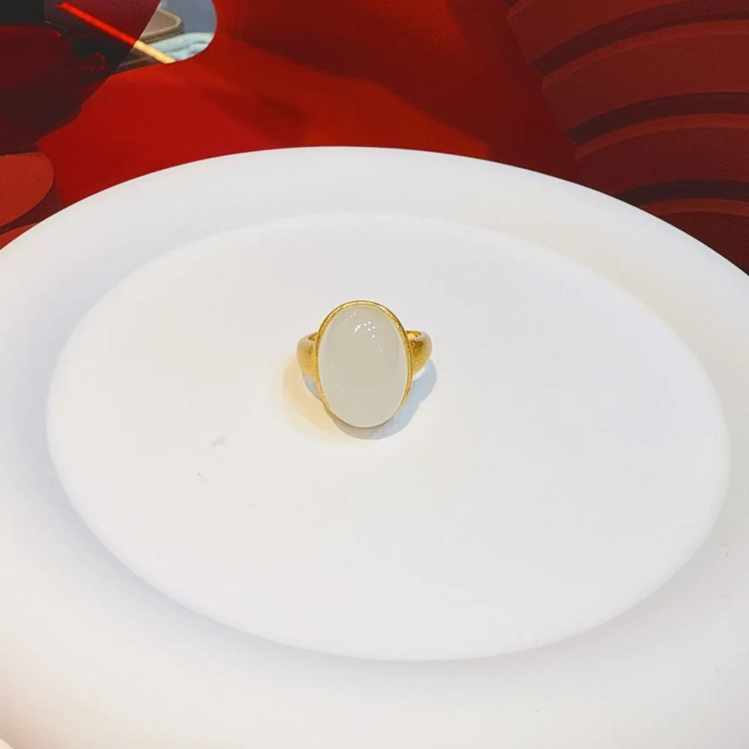 S925银镶嵌13*18mm白玉旦面戒指HNZ12348