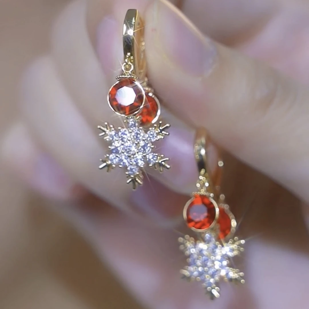 铜合金合成锆石耳饰 【】轻奢优雅百搭法式港风设计感耳环