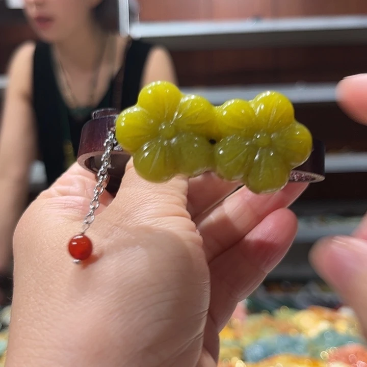 岫玉未镶嵌毛衣链