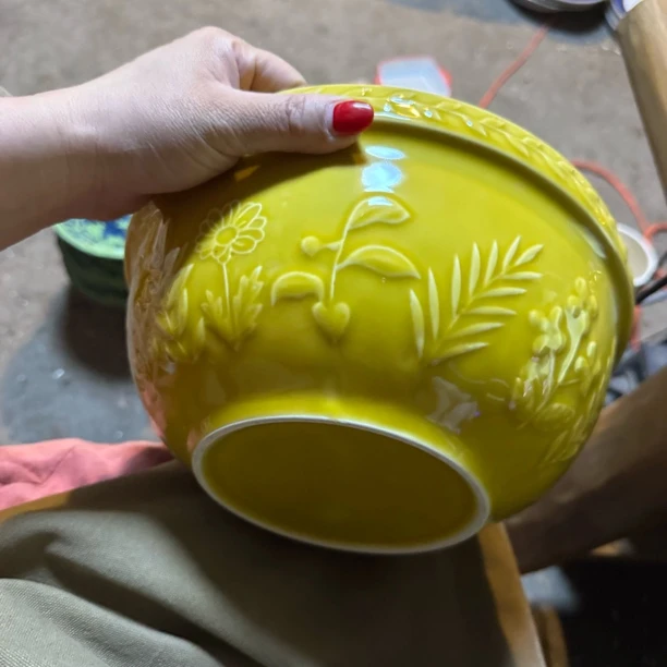 外贸尾单陶瓷餐具黄色烘焙碗瑕疵明显款27厘米