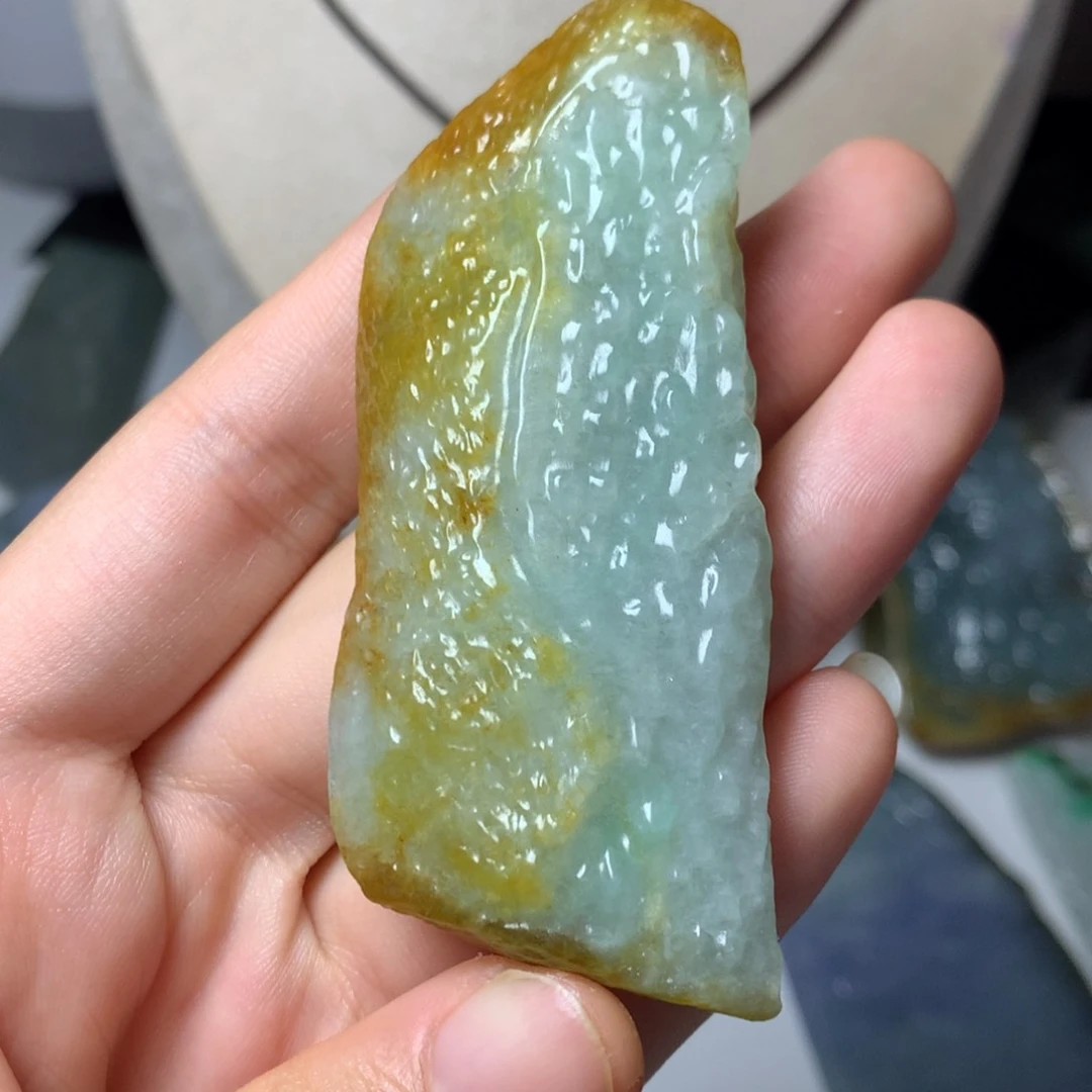 翡翠颈饰未镶嵌吊坠