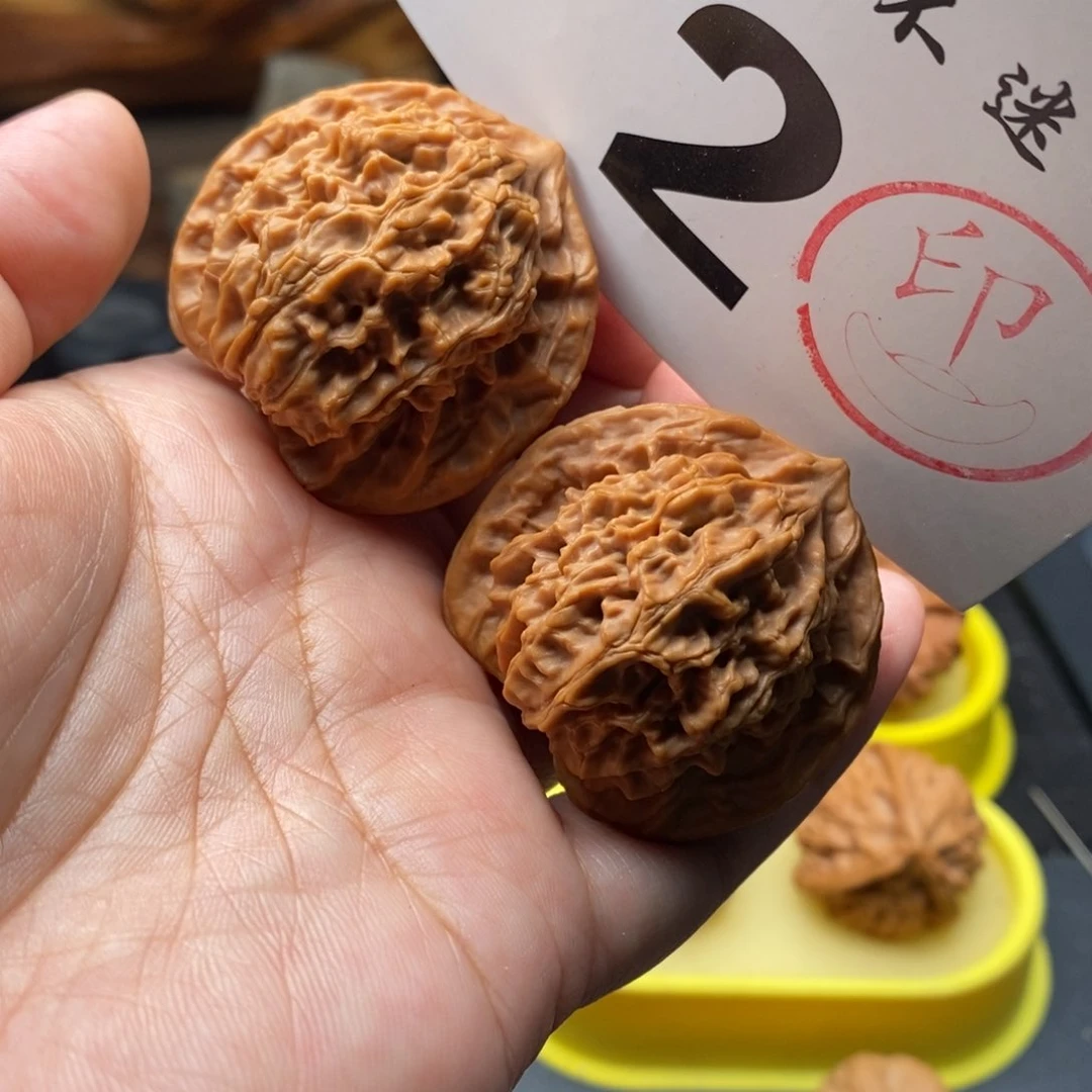 文玩核桃吊坠41盘龙