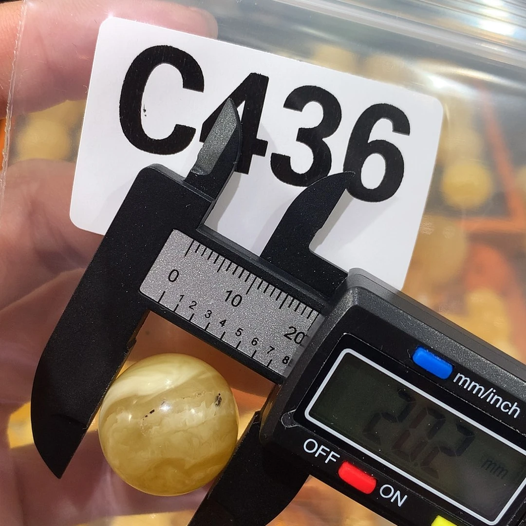 未镶嵌琥珀珠宝奇石