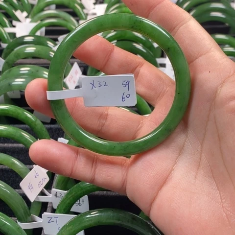 和田玉（碧玉）手镯未镶嵌勋*