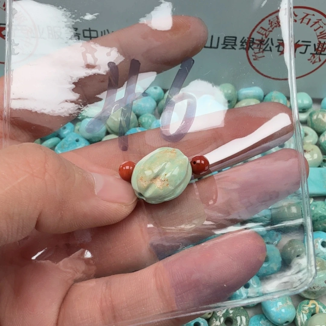 南红玛瑙未镶嵌珠宝奇石
