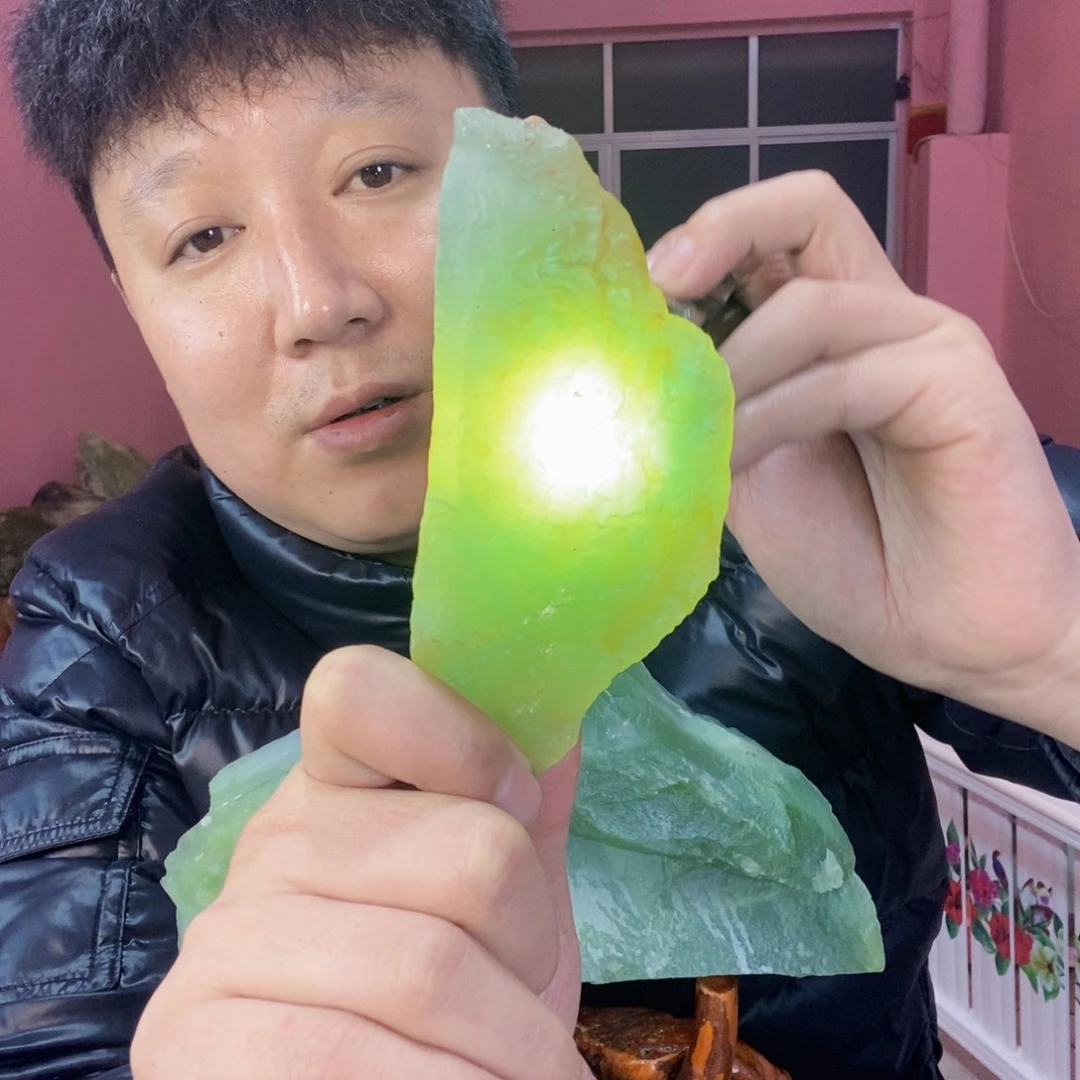 蛇纹石玉未镶嵌岫玉原石蛇纹石玉