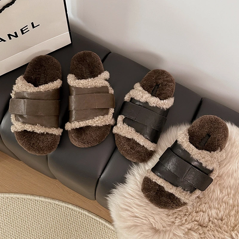 2025早秋小香风厚底外穿棉拖鞋女秋冬季软皮休闲复古一字毛毛拖鞋