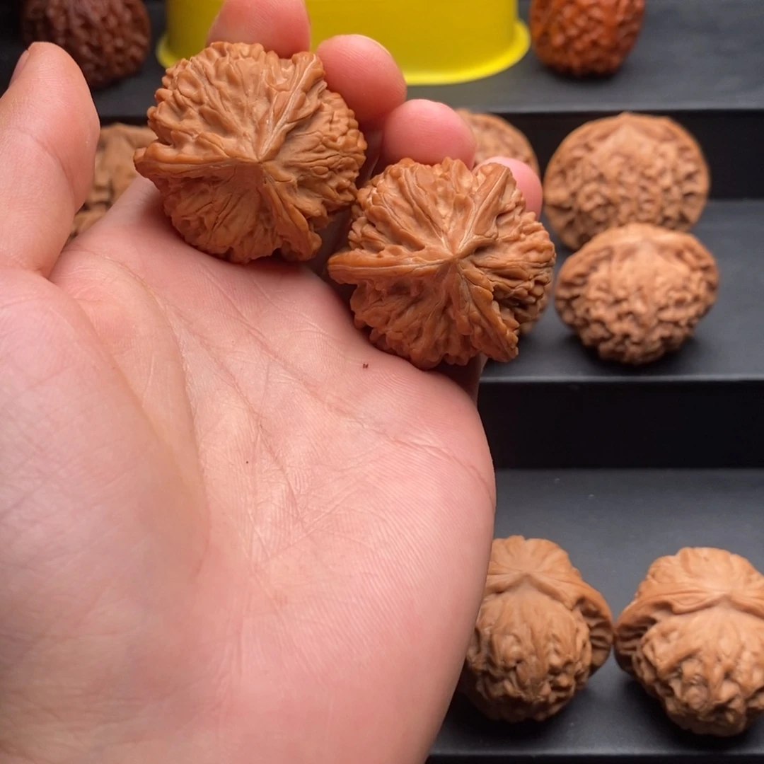 把件文玩核桃神**Q御龙球奔38