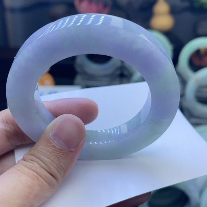 定制翡翠未镶嵌手镯