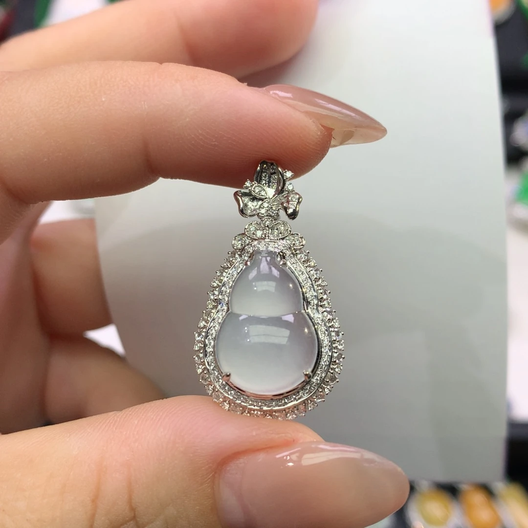 翡翠18K金镶嵌吊坠(不含链)