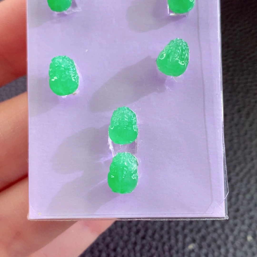 定制翡翠未镶嵌翡翠