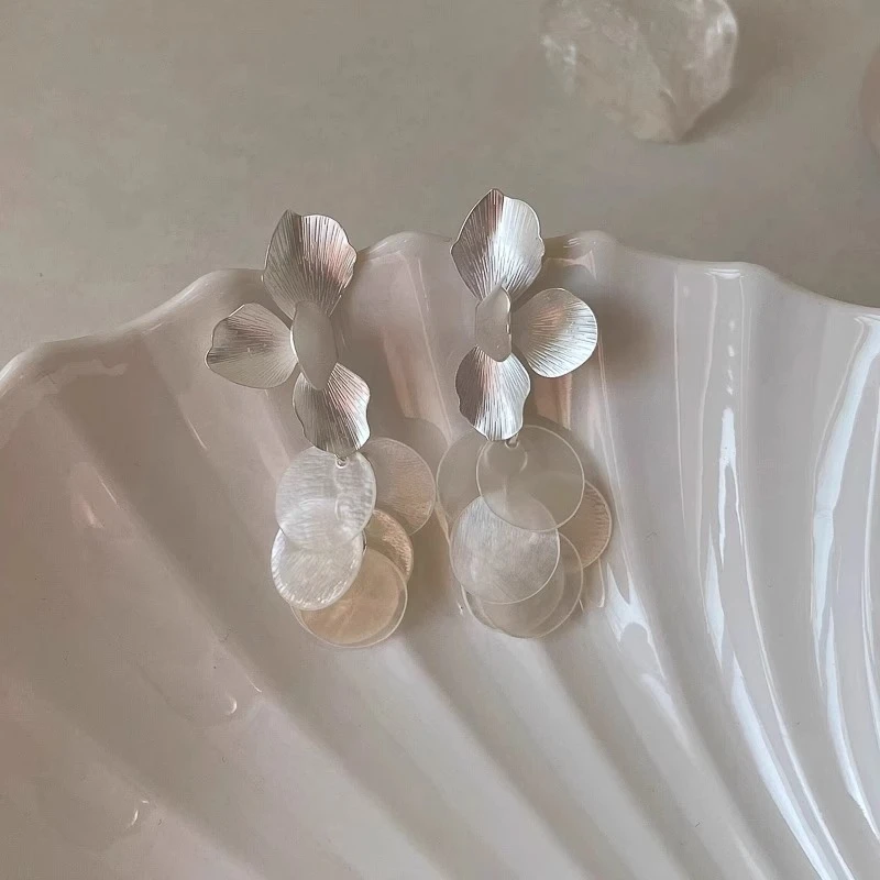 铜合金耳饰 花朵流苏耳环高级感轻奢小众独特设计夏天度假风耳钉