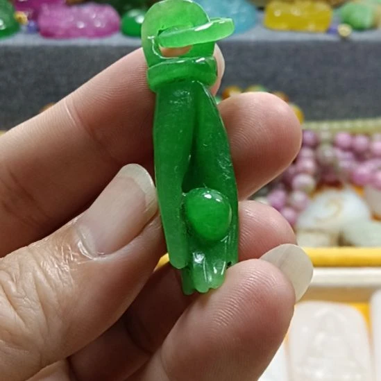 翡翠未镶嵌挂件翡翠