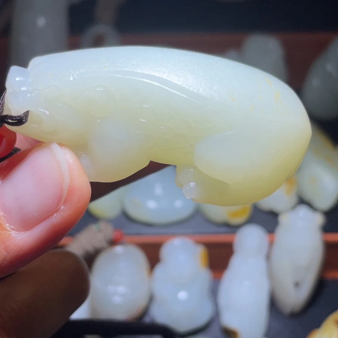 和田玉未镶嵌挂件自**在