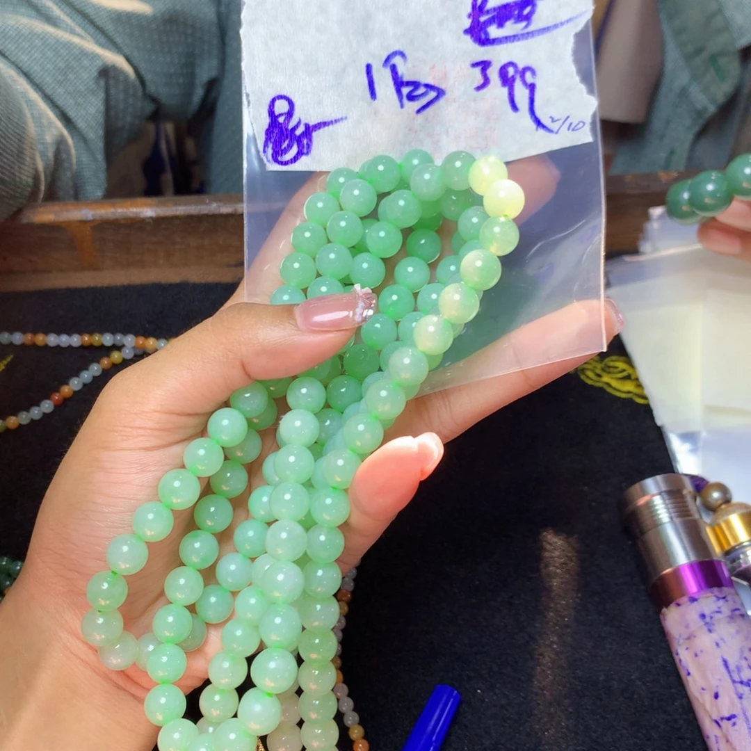 定制翡翠未镶嵌天然缅甸翡翠多样性