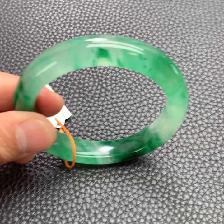 石英质玉手镯未镶嵌铛*铛