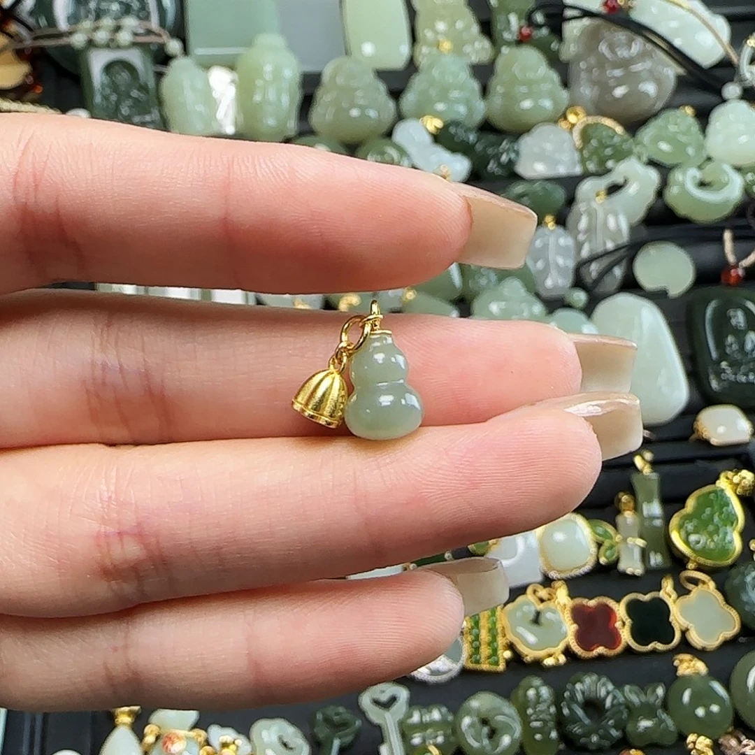 颈饰银S925镶嵌和田玉