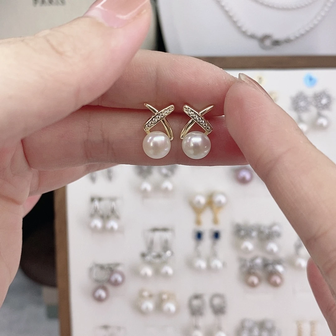 淡水珍珠合金耳饰