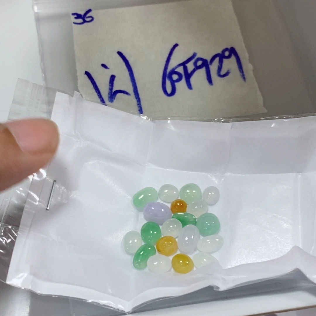 定制翡翠未镶嵌多样性发货