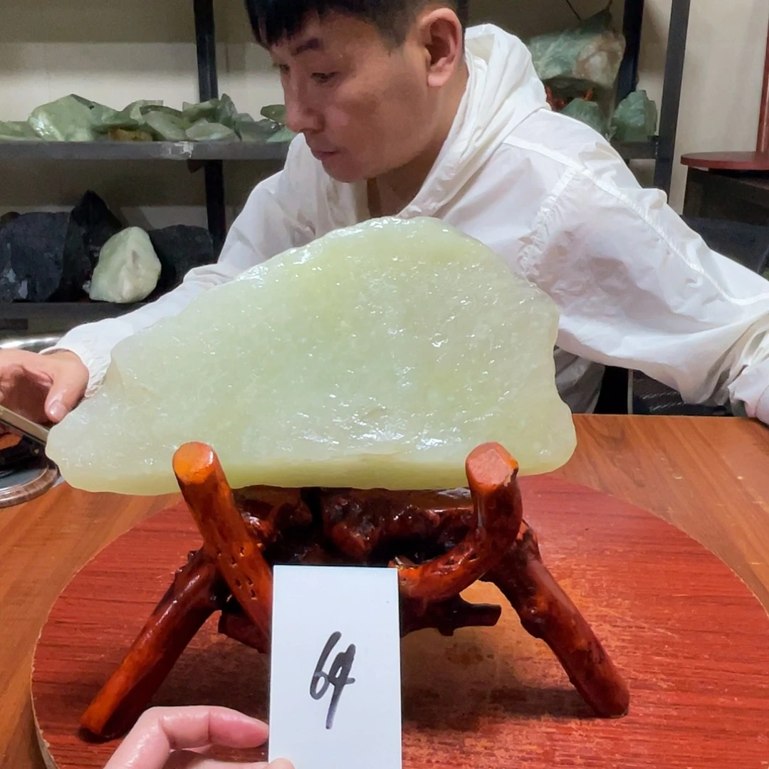 蛇纹石玉未镶嵌原石64