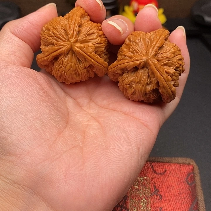 迷***生把件文玩核桃白奔