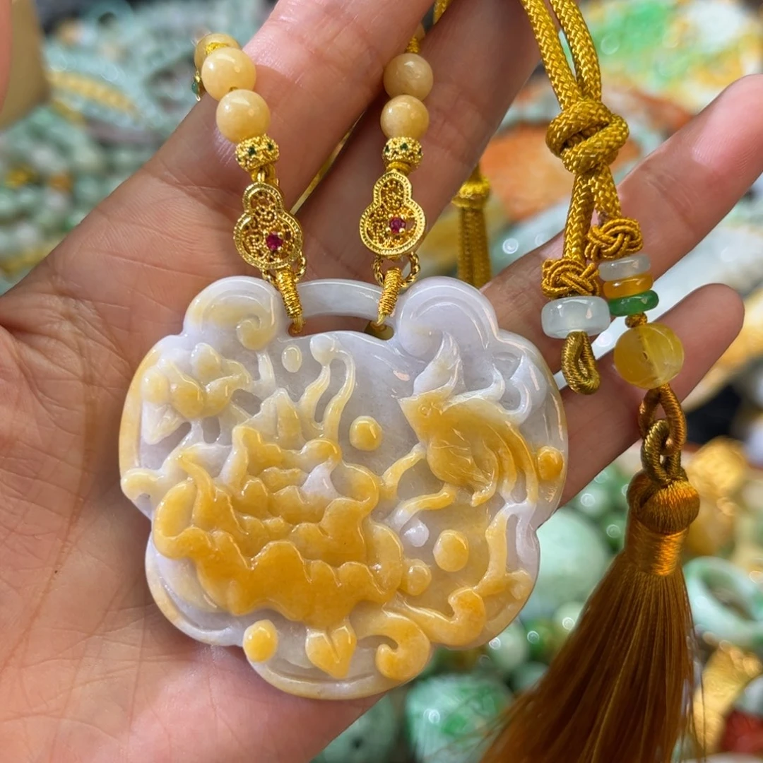 翡翠颈饰未镶嵌待编款