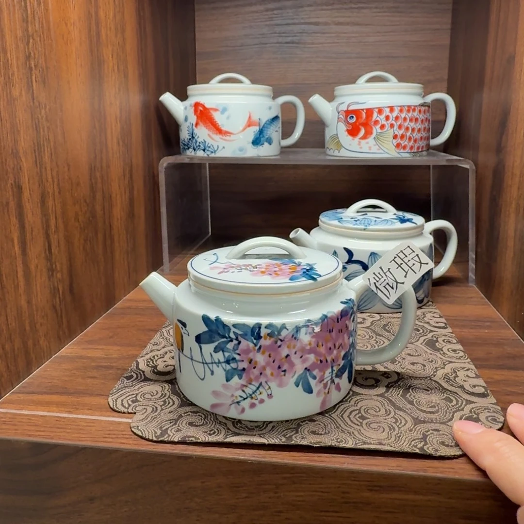 釉下手绘茶具微瑕