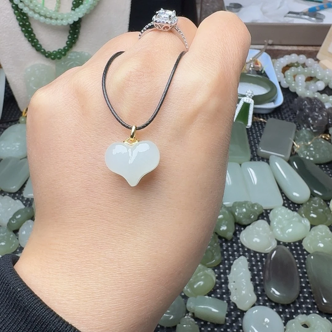 和田玉银S925镀金镶嵌颈饰