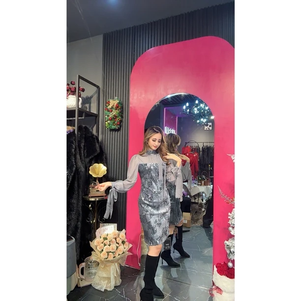 24款MRFIYA新款网红显瘦短款连衣裙长袖裙子243