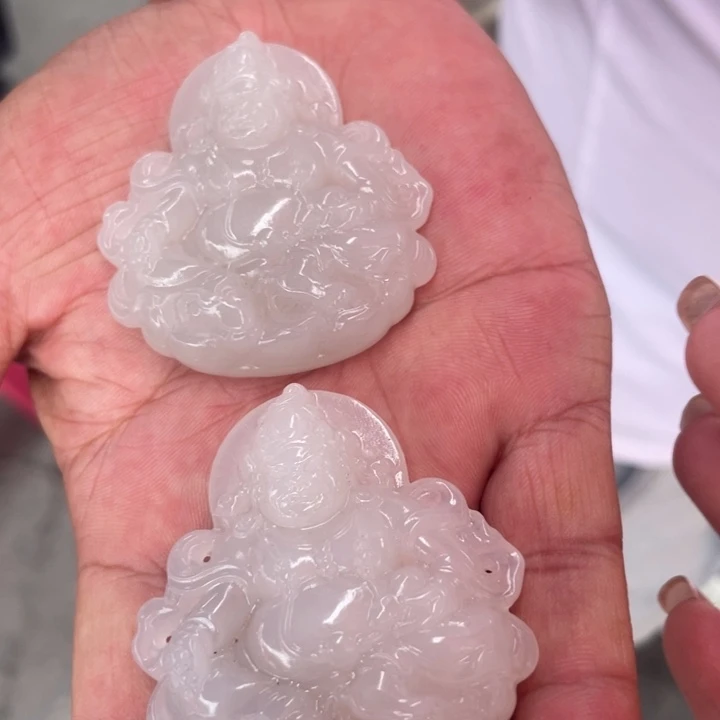 和田玉未镶嵌颈饰多样性发货，发其一