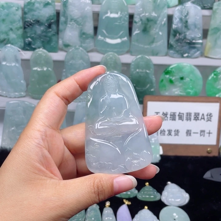 颈饰未镶嵌翡翠乐*均观音