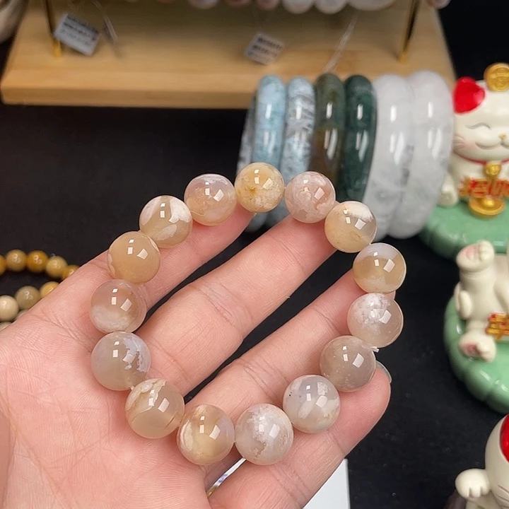 硅化珊瑚（珊瑚玉）未镶嵌手镯