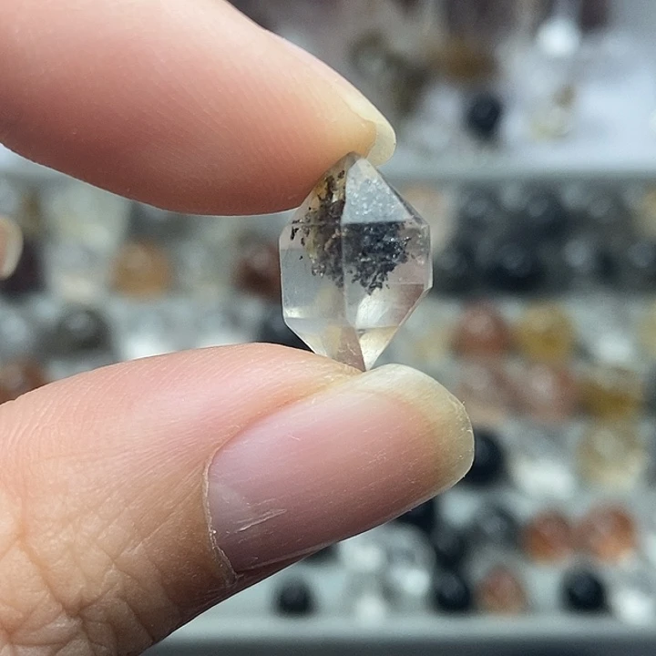 颈饰水晶未镶嵌mini双尖