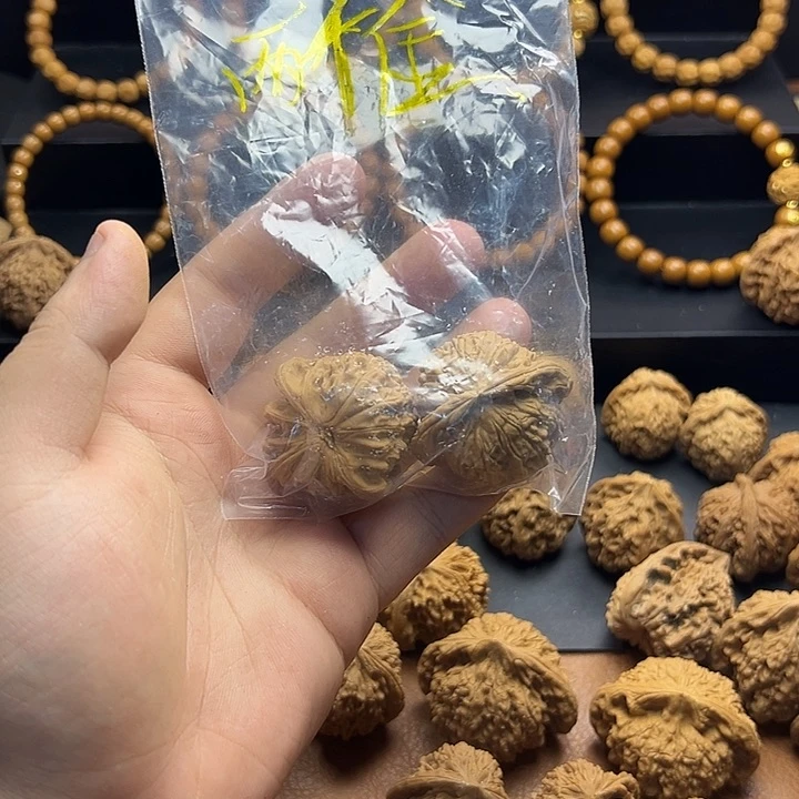 猴头核桃吊坠?***?11666