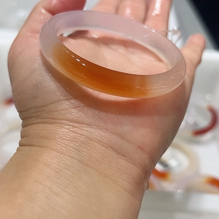 玛瑙/玉髓手镯未镶嵌